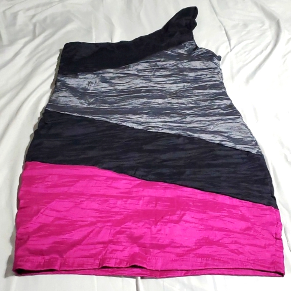 Vishes one shoulder metalic mini dress with side zipper side 18